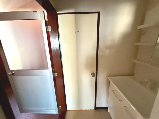 三河安城東町一丁目ビルの内装