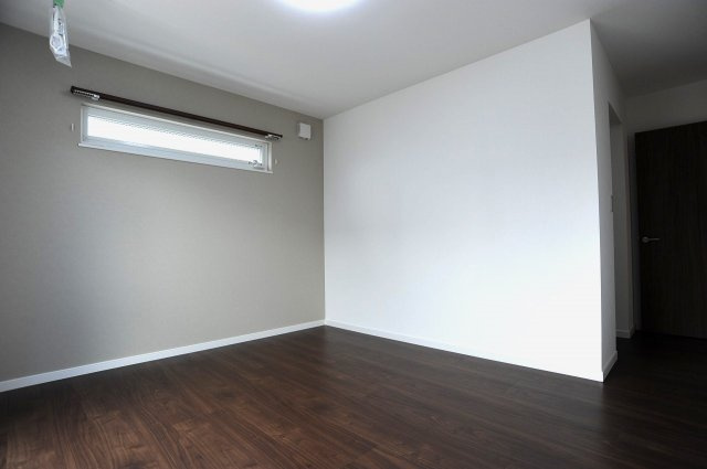 東邦ピュアコート青木島乙Ⅱ　建売住宅　2号棟の洋室