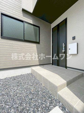 青梅市新町6期　新築戸建の玄関|きれいな玄関です