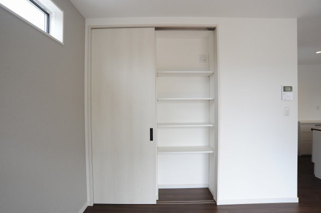 安茂里杏花台　建売住宅　2号棟の収納