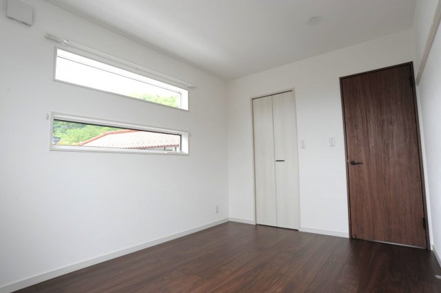 安茂里杏花台　建売住宅　2号棟の洋室