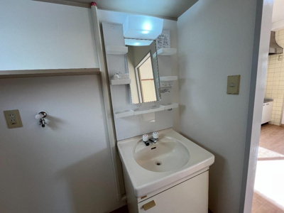 【独立洗面台】 | ＭＵフラッツ | 独立洗面台、小物を置くことができて便利です