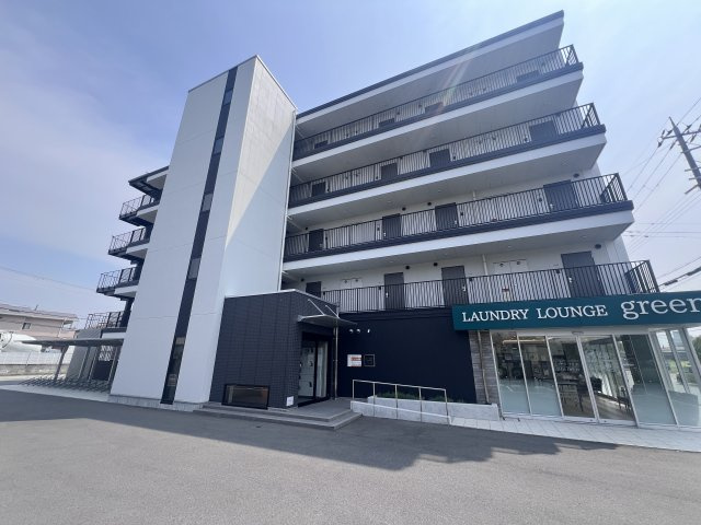 ブルーム土山の外観