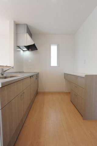 安茂里杏花台　建売住宅のキッチン