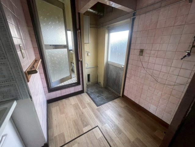 武佐1-48-5貸家の洗面所