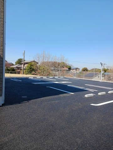 サンリット　ヒルの駐車場|駐車スペースもあります