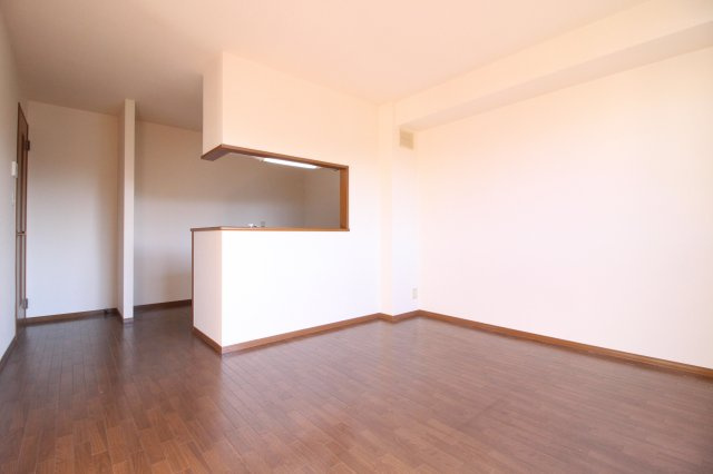 パルティーダC棟の居間・リビング