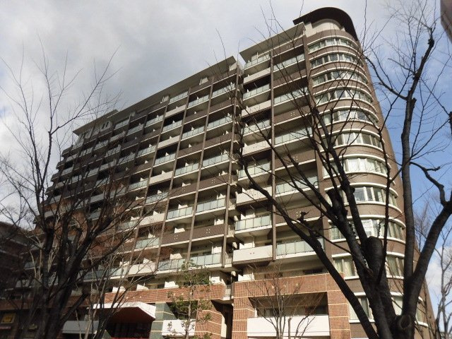 大阪市天王寺区筆ケ崎町の賃貸マンションの外観