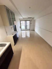 大阪市天王寺区筆ケ崎町の賃貸マンションの居間・リビング