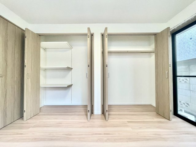 世田谷区南烏山1丁目　中古戸建の収納|適材適所に収納が充実。お子様の成長やご家族が増えると多くなる衣類やおもちゃ、様々なものがスッキリと収納できます。

現地ご見学希望・資料請求などお気軽にお問い合わせ下さい！
03-5990-5201