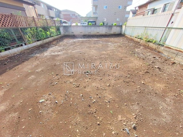 【外観】 | プライバシー性と開放感を高める住環境。陽当たりの良い開かれたロケーションを活かし、心地よい暮らしをプランニング