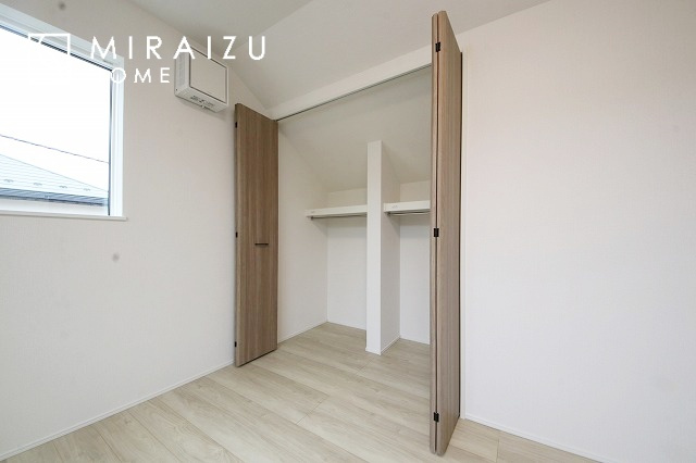 【寝室】 | 建物完成につき、実際のお部屋をごゆっくりご見学いただけます。お休みの日にご家族で見学はいかがでしょう。