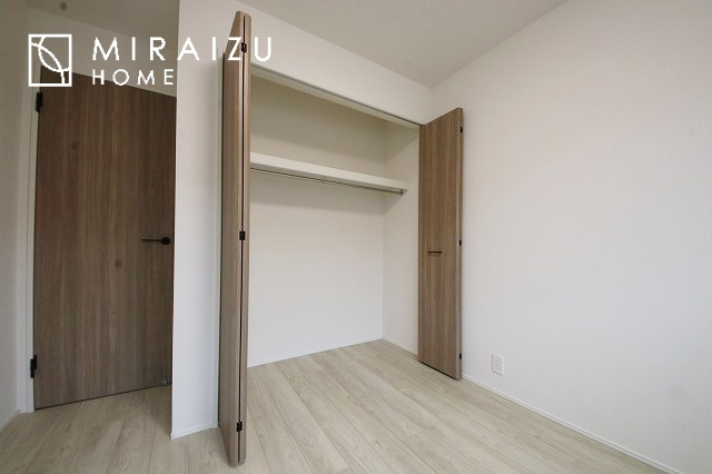 【子供部屋】 | 暮らしやすさを考えたプランで快適な現地ロケーションを実現。安らぎに満たされる、ゆとりのある日々を過ごせます♪