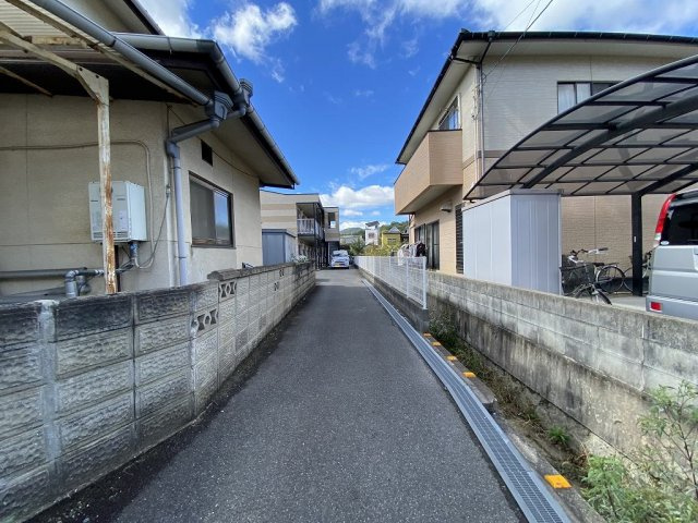 【その他】 | レオパレスサンシャイン尾道 | 物件入り口通路