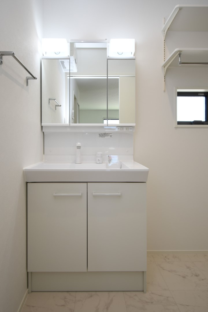 阿南市羽ノ浦町中庄池ノ上建売28の独立洗面台