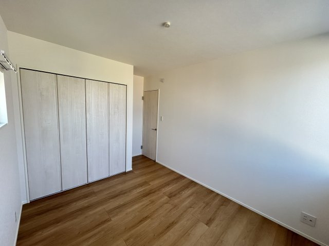 阿南市羽ノ浦町中庄池ノ上建売28の洋室