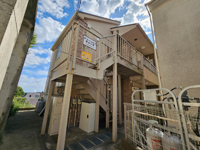 横浜市南区永田南2丁目のアパートの画像