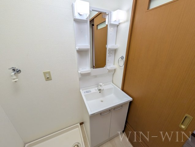 ウエストクレアの独立洗面台