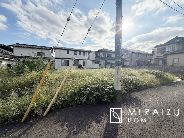 【前面道路含む現地写真】 | 現地見学やご案内は、周辺環境と合わせてエリアの特性を存分にお伝えできるような思いでに残るご案内に努めます。
