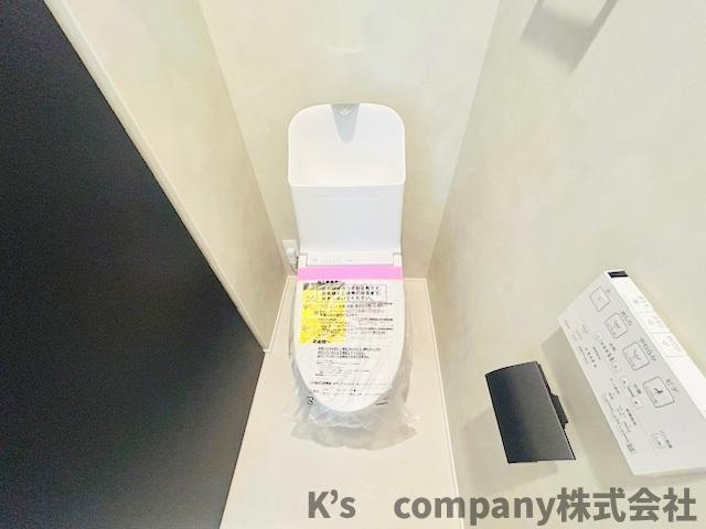 茅ヶ崎市みずき2丁目　新築戸建のトイレ|白を基調とした清潔感のあるトイレ◇