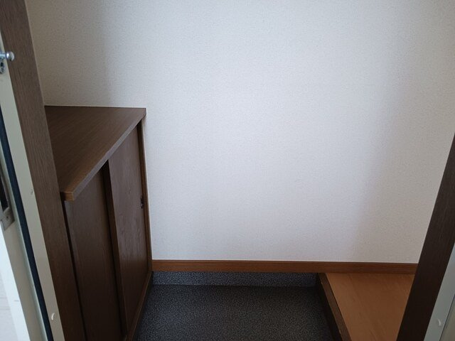 サン・ドミールＢの玄関