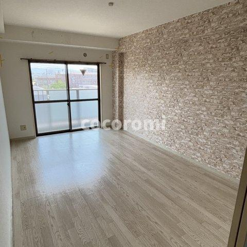 エクセランの洋室