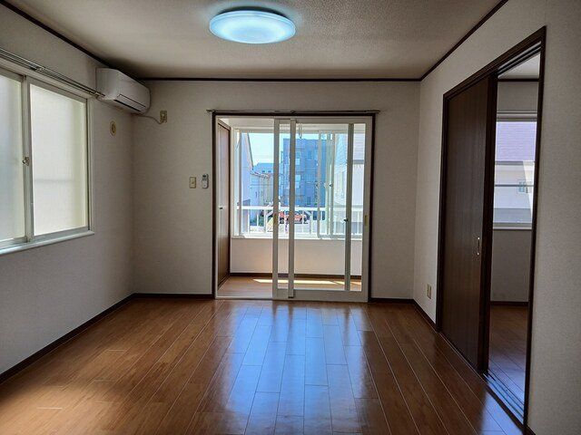 サン・ドミールＦの居間・リビング