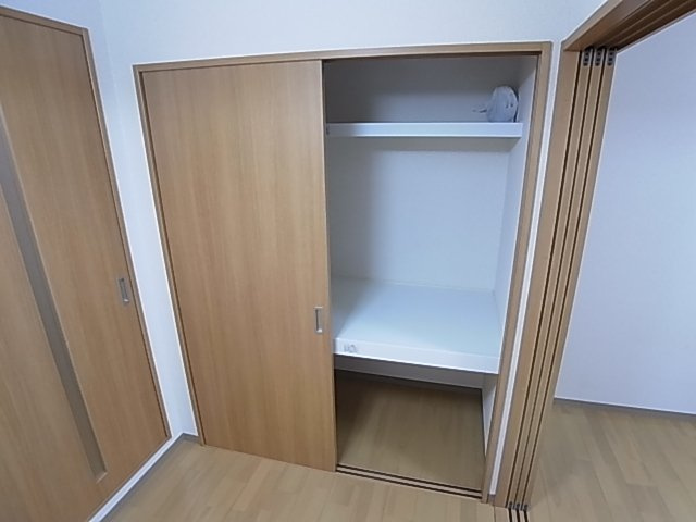神戸市兵庫区湊山町の賃貸マンションの収納|押し入れ