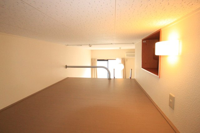 レオパレス三葉の内装