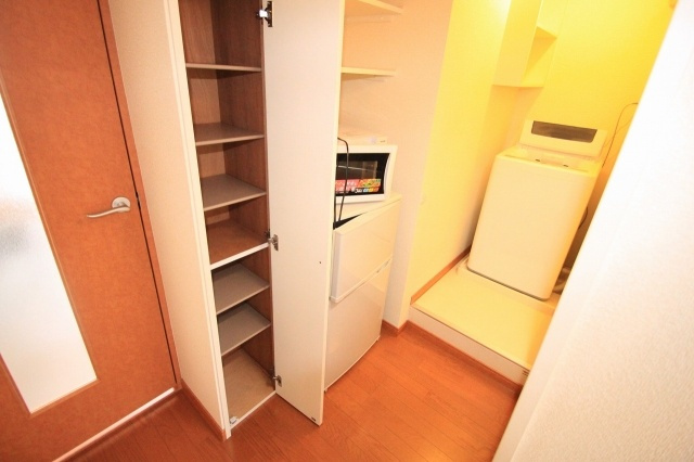 レオパレス三葉の洗面所