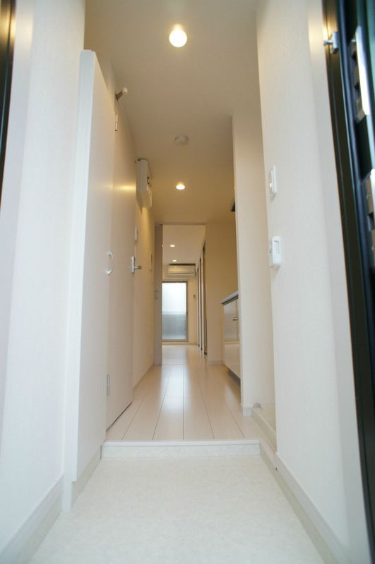 リブリ・Y&Sの玄関