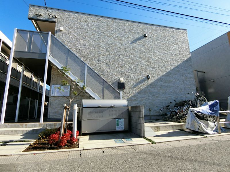 リブリ・Y&Sの外観