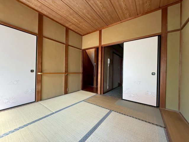 神戸市須磨区平田町１丁目の一戸建ての内装|和室