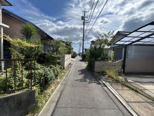 【前面道路含む現地写真】の画像