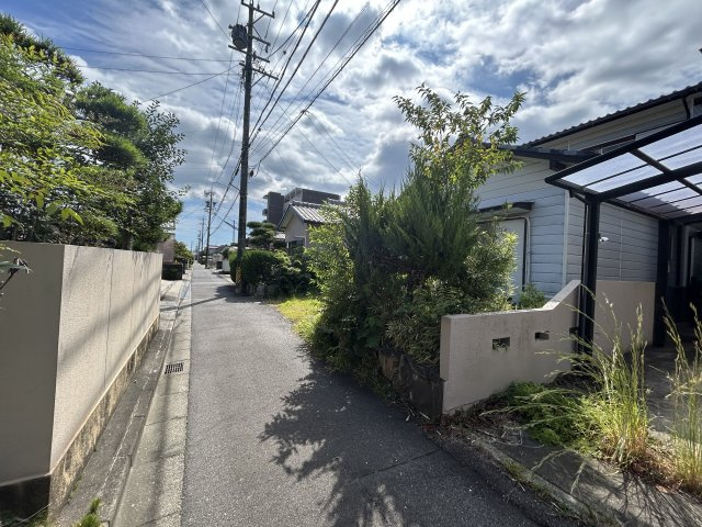 【前面道路含む現地写真】の画像