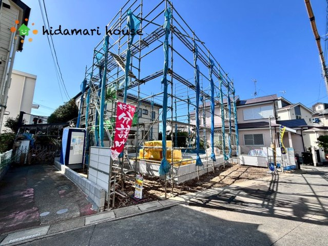 西区平方領々家　新築戸建　リーブルガーデン01の前面道路含む現地写真