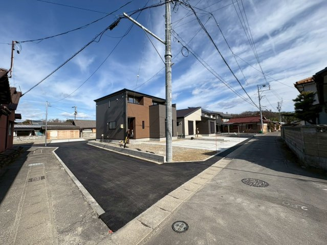 リーブルガーデン　各務原市川島松倉町第２　全３区画分譲の前面道路含む現地写真|■前面道路　■ヤマダ不動産　株式会社リライフ　
■夢のマイホーム購入をフルサポートします！