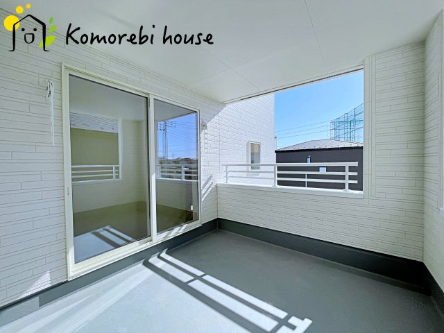 さいたま市西区宝来　新築一戸建て　リーブルガーデン　02のバルコニー|落ち着いた時間を過ごせるバルコニーです