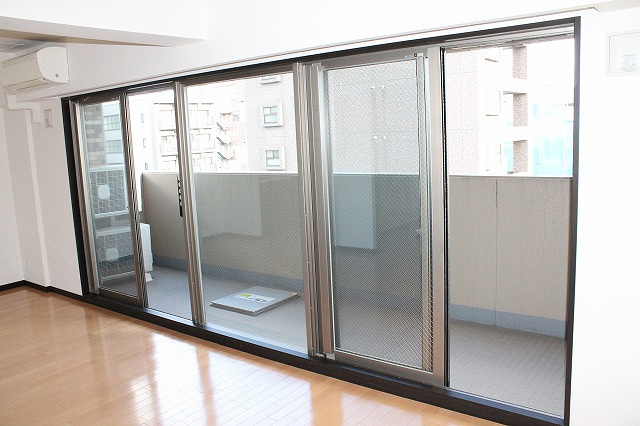 アスヴェル心斎橋東Ⅱのバルコニー