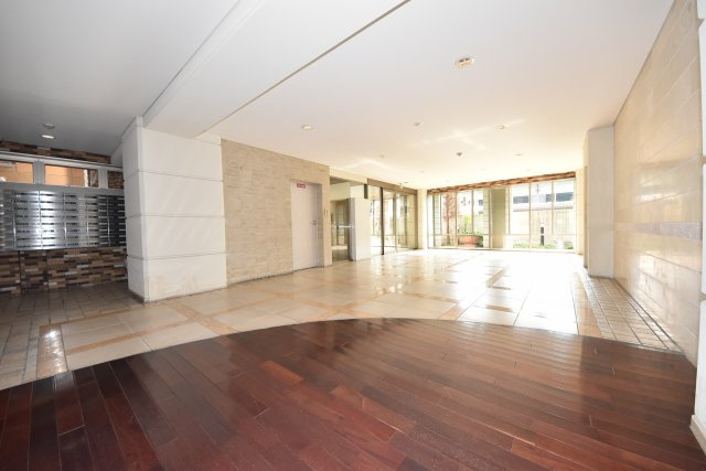 アスヴェル心斎橋東Ⅱのエントランス