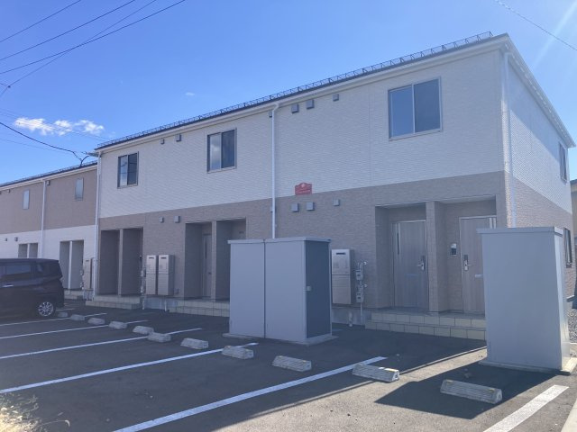 フルールポミエA棟の外観