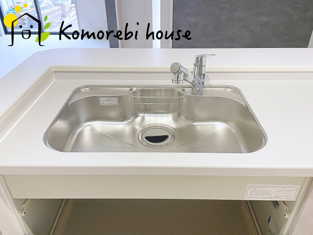 さいたま市西区宝来　新築一戸建て　リーブルガーデン　03のキッチン|きれいなキッチンです