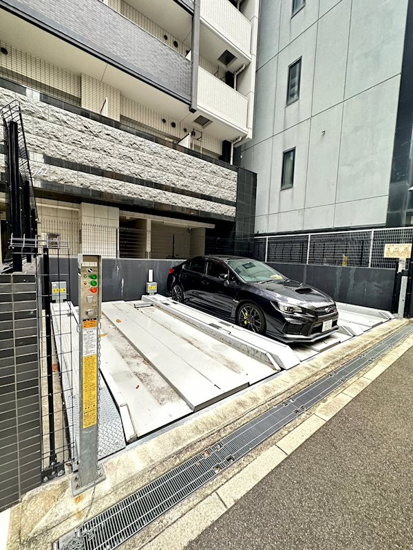 プレサンス三宮ディライトの外観