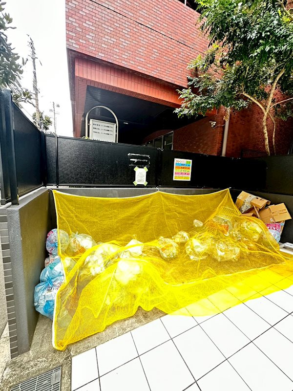 プレサンス三宮ディライトの外観