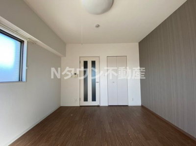 【居間・リビング】 | サルデーニャ | こちらのリビングで趣味の時間をお楽しみください