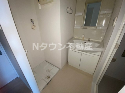 【洗面所】 | サルデーニャ | 広い洗面スペース