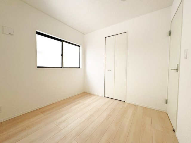 【子供部屋】 | 新座市片山1丁目　新築一戸建住宅　全1棟　(保谷店) | 1階4.5帖/お好みのインテリアで安らぐ癒し空間が生まれます。