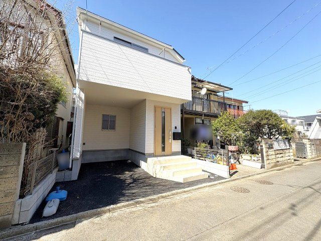 【外観】 | 新座市片山1丁目　新築一戸建住宅　全1棟　(保谷店) | バス便が充実し各方面へ好アクセス！教育施設や商業施設が近く生活便利なエリアです。