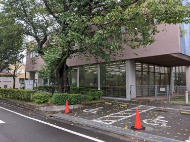 杉並区立今川図書館まで431m