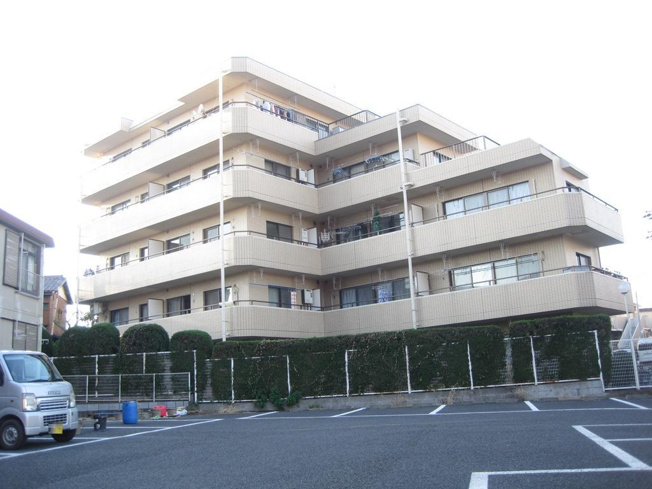 【外観】 | コスモ志木ピュアコート　(丸井志木店) | 南からの陽ざしがたっぷり入る角部屋。